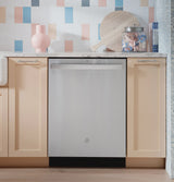 GE Top Control with Stainless Steel Interior Dishwasher with Sanitize Cycle GDT670SFVDS image 4